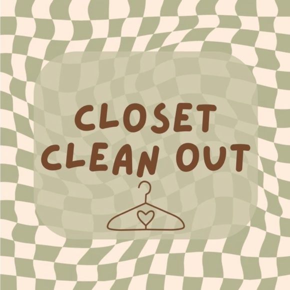 Tops - 💙Markdowns - Closet Clear Out 🗣️